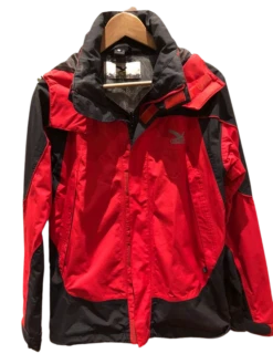 Coupe-vent à Capuche