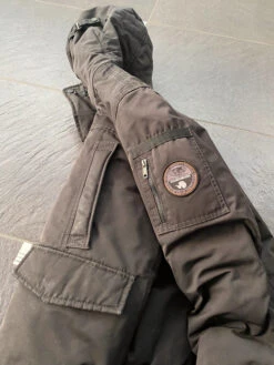 Parka Imperméable / Doudoune Noire Napapijri Homme Taille L -Randonnée Et Camping 2f39282c4ff9089ee9f6c951c4545d9d