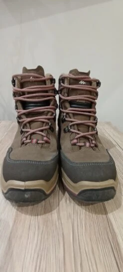 Chaussures De Randonnée Forclaz Cuir MT100 -Randonnée Et Camping IMG 20221205 192819