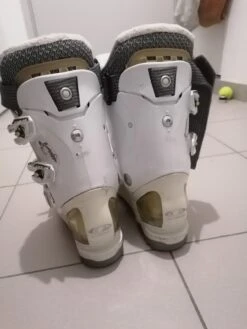 Chaussures De Ski Alpin Salomon Blanc -Randonnée Et Camping IMG 20230210 203431