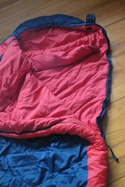 Sacs De Couchage Lestar Mount Everest Rouge 13 Sacs De Couchage Lestar Mount Everest Rouge -Randonnée Et Camping IMG 2530