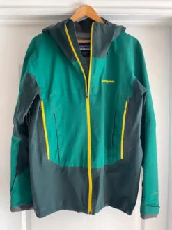 Veste Patagonia SuperAlpine Gore-tex Pro -Randonnée Et Camping a3fd09911ce826421518ba9451824d21