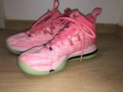 Chaussure De Basket NBA MIAMI HEAT -Randonnée Et Camping product pciture IMG 1342 jpg 657121d8 ecf1 4dc1 8e49 4fce8f69f298