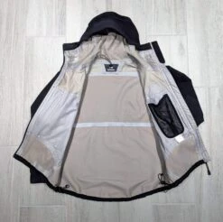 Vestes Hardshell Eider -Randonnée Et Camping test 21b8f37f eefe 4b33 9b6c e7d484b9f624